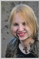  Felicity takes to the mudbanks in full spandex! featuring Felicity, the Serving Wench 